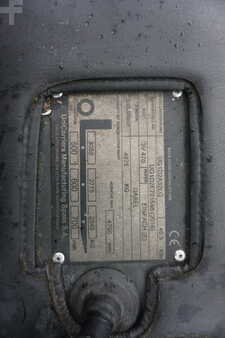 Chariots porte-conteneurs 2016  Unicarriers 3,2 Tonner - Nur 1.955 Stunden (10)