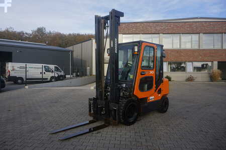 Dieseltrukki 2015  Doosan D 30S-7 - Dieselstapler (1)