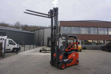 Sähkö - 4 pyör 2019  Linde E 16PH-02 - 2019er - 6.378 Stunden (3)