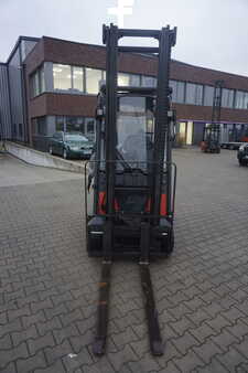 Sähkö - 4 pyör 2018  Linde E 16 PH 02 (4)