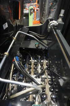 Vertical order pickers 2018  Linde V 11 - Kommissionierer (11)