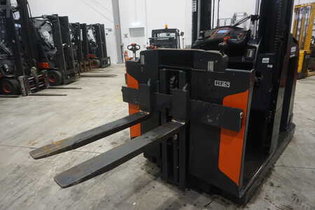 Vertical order pickers 2018  Linde V 11 - Kommissionierer (9)