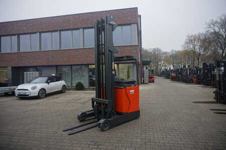 Reach Truck 2015  Linde R 16-01 - 8.295mm (1)