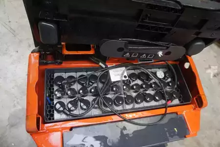 Lavtløftende truck 2017  Linde T 20 - Batteriewechselwagen - Nur 73 Stunden (5)