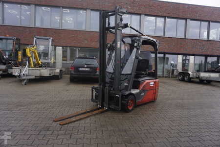 Chariots porte-conteneurs 2019  Linde E 16L-02 - Nur 4.069 Stunden (1)