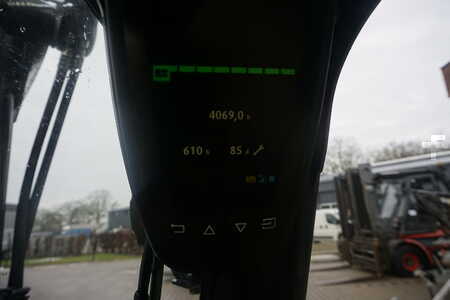 Chariots porte-conteneurs 2019  Linde E 16L-02 - Nur 4.069 Stunden (2)