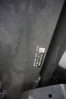 Chariots porte-conteneurs 2019  Linde E 16L-02 - Nur 4.069 Stunden (8)