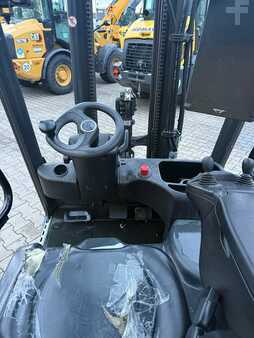 Electric - 3 wheels 2020  Linde E 14 EVO (5)