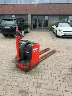Transpallet elettrici 2020  Linde T 18 (8)