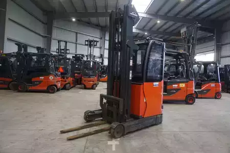 Chariots à mât rétractable 2020  Linde R 14-01 - Coldstore - 3.319 Stunden (1)