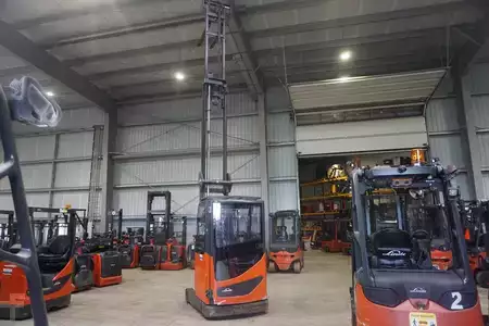 Chariots à mât rétractable 2020  Linde R 14-01 - Coldstore - 3.319 Stunden (13)