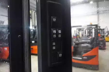 Chariots à mât rétractable 2020  Linde R 14-01 - Coldstore - 3.319 Stunden (3)