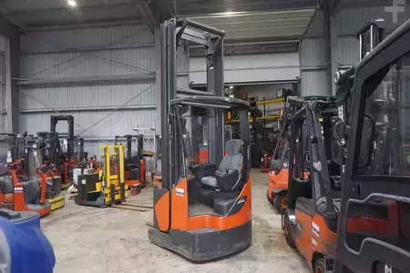 Carrelli retrattili 2017  Linde R 14X-03 - Nur 5.484 Stunden (4)