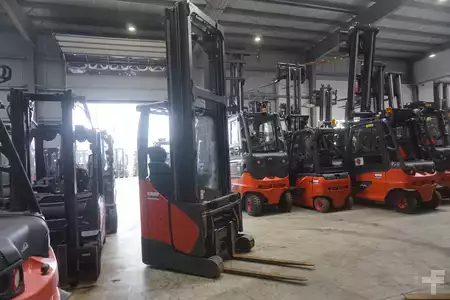 Carrelli retrattili 2017  Linde R 14X-03 - Nur 5.484 Stunden (9)