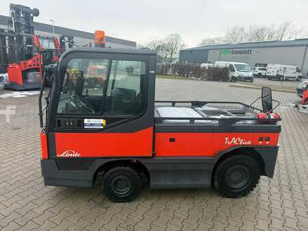 Vetotrukki 2015  Linde P 250 - Schlepper (1)