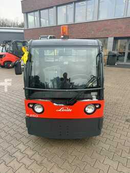 Vetotrukki 2015  Linde P 250 - Schlepper (2)