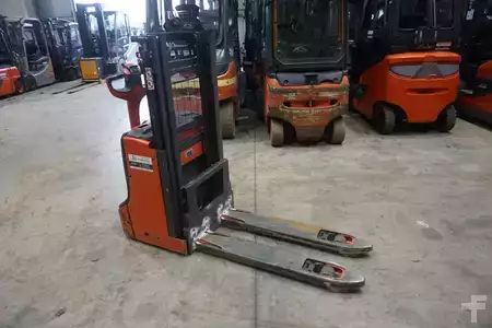 Gerbeurs 2020  Linde D 08 - Nur 327 Stunden (3)