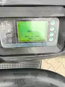 Stacker de condutor em pé 2015  Linde L 12 L HP AP (4)