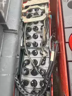 Stacker de condutor em pé 2015  Linde L 12 L HP AP (5)