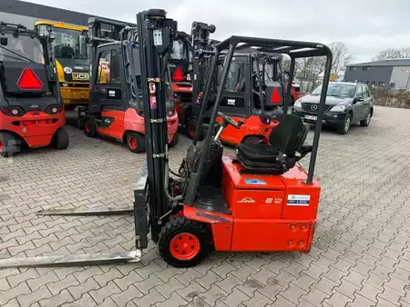 Konténerszállítók 2006  Linde E 12 Triplex (1)