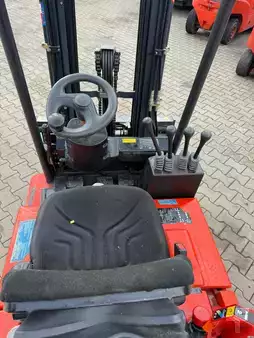 Konténerszállítók 2006  Linde E 12 Triplex (3)