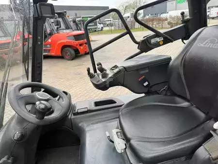 Elektro čtyřkolový VZV  Linde E 50 HL (10)
