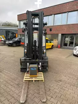 Elektro čtyřkolový VZV  Linde E 50 HL (2)