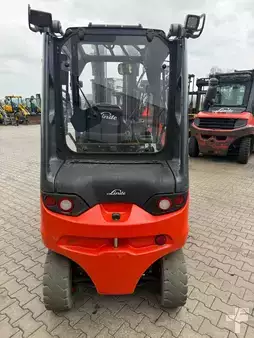 Elektro čtyřkolový VZV  Linde E 50 HL (9)