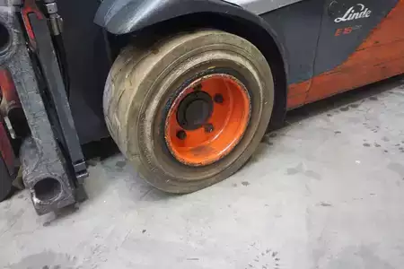 Elektryczne 3-kołowe 2020  Linde E 18-02 - Triplex (13)