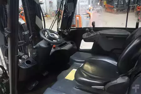Elektryczne 3-kołowe 2020  Linde E 18-02 - Triplex (9)