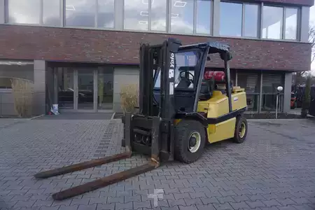 Gázüzemű targoncák 2002  Yale GLP 55MJ - 5,5 Tonner (1)