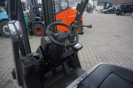 Gázüzemű targoncák 2006  Nissan L02F36LU - 3.467 Stunden (5)