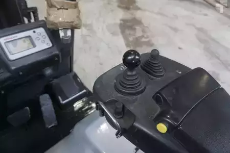 3-wiel elektrische heftrucks 2012  Nissan G1N1L20W - Triplex - 2020er Batterie (10)