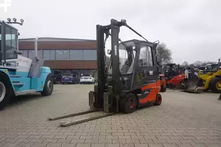 Carrelli elevatori per container 2019  Linde E 25L-01 - 2019er (1)