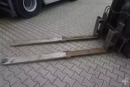 Carrelli elevatori per container 2019  Linde E 25L-01 - 2019er (12)