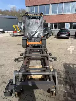 Treibgasstapler 2017  Linde H 80 T 900 (3)