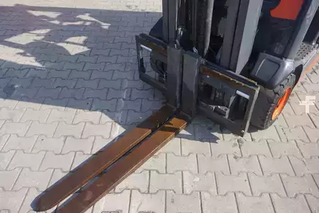 Dieselstapler 2019  Linde H 16D-01 - Triplex - Nur 2.949 Stunden (12)