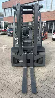 Eléctrica de 4 ruedas 2025  Linde E 50 HL (12)