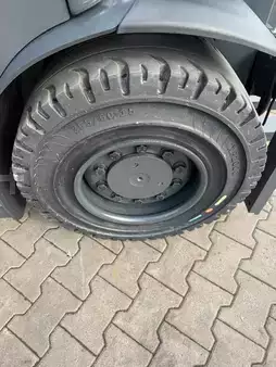 Eléctrica de 4 ruedas 2025  Linde E 50 HL (21)