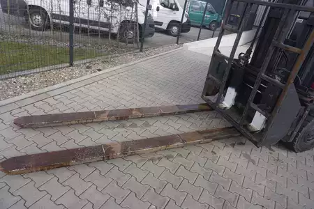 LPG VZV 2017  Linde H 30T-02 - Triplex (17)