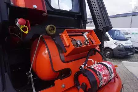 LPG VZV 2017  Linde H 30T-02 - Triplex (6)