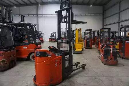 Stoccatori uomo a piedi 2020  Linde D 12HPSP - Nur 1.887 Stunden (9)