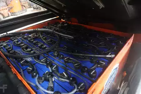 Electric - 4 wheels 2021  Linde E 35H-01/600 - 2021er (10)