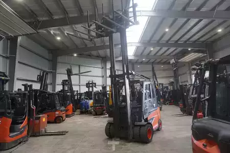 Electric - 4 wheels 2021  Linde E 35H-01/600 - 2021er (2)