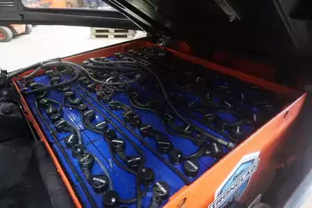 Electric - 4 wheels 2021  Linde E 35H-01/600 - 2021er (7)