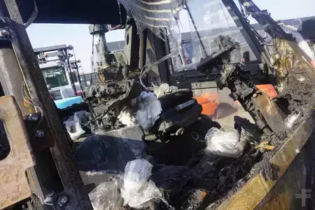 Diesel gaffeltruck 2023  Linde H 80D-03 - Brandschaden (10)