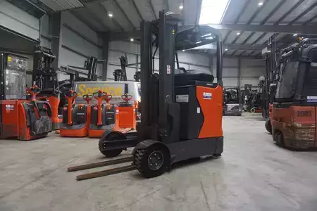 Reach Trucks 2017  Linde R 14G-01 - 5.089 Stunden (1)