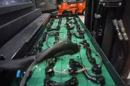 Reach Trucks 2018  Linde R 14G-01 - 2018er (11)