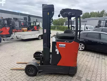 Carretilla retráctil 2017  Linde R 14G-01 - 2017 er (1)