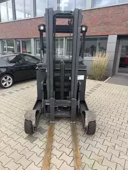 Carretilla retráctil 2017  Linde R 14G-01 - 2017 er (2)